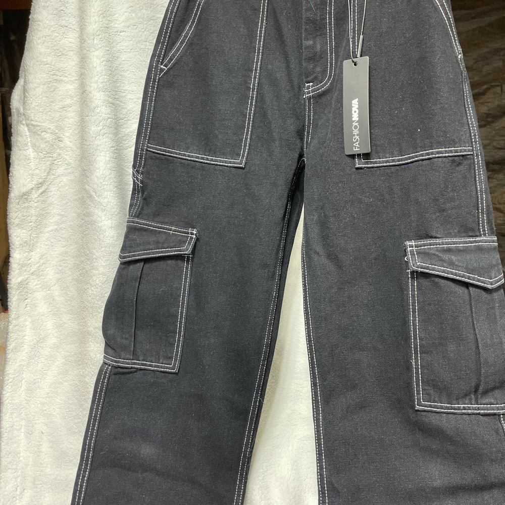 Fashion Nova Relaxed Black Jeans with Vintage Appeal